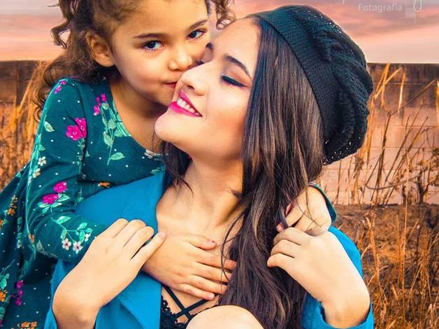 Familia de Mãe e Filha