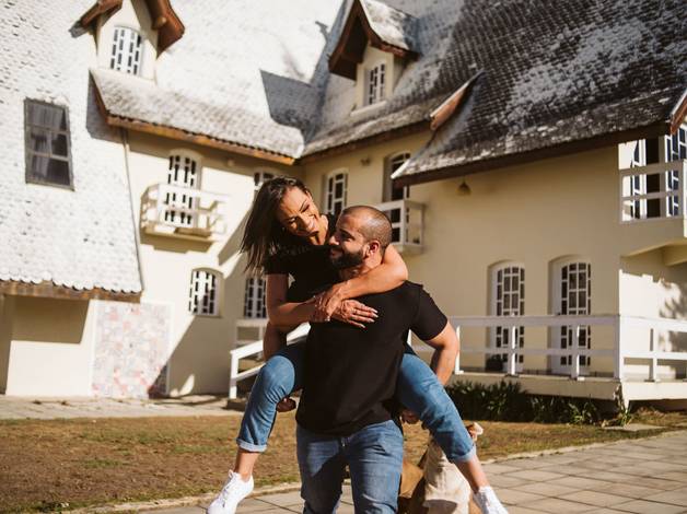 Casal de Gabi e João