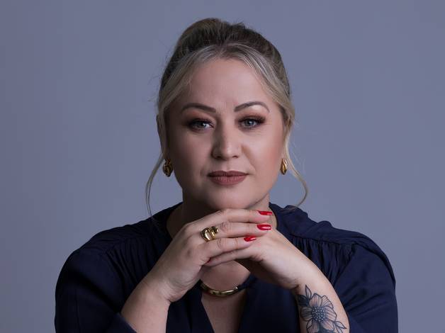 Corporativo de Ensaio de Negócios - Rosangela