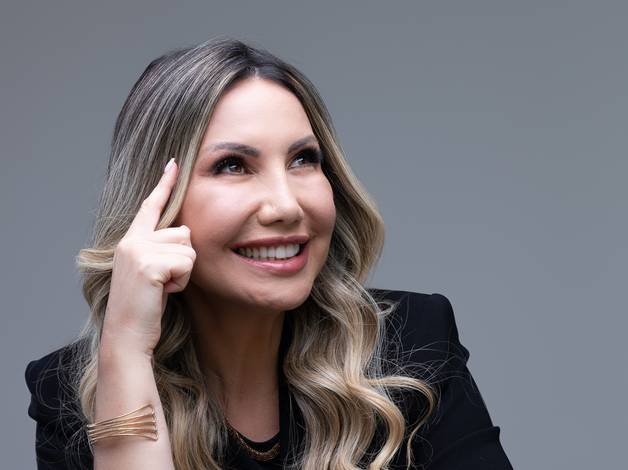 Corporativo de Ensaio de Negócios - Joice