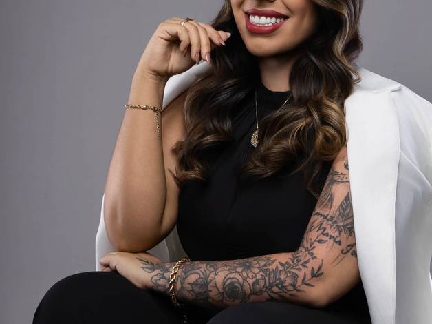 Corporativo de Ensaio de Negócios - Dayane