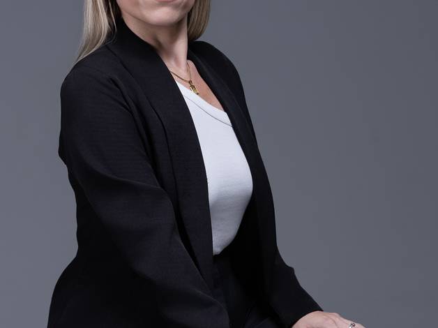 Corporativo de Ensaio de Negócios - Alexia