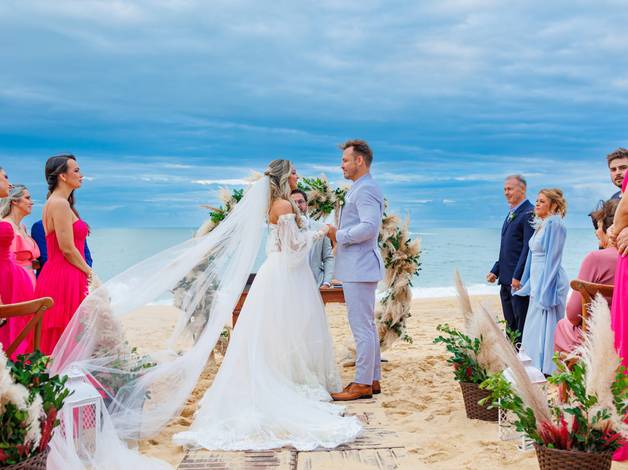 Casamento de Casamento de Jan e Iuri: Emoção à Beira-Mar em Balneário Camboriú