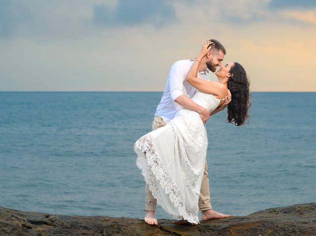 Ensaio Casal - Pré-wedding de Ensaio Pré-Wedding em Balneário Camboriú: Amanda e Jonatan Celebram o Amor com Fotos Inesquecíveis