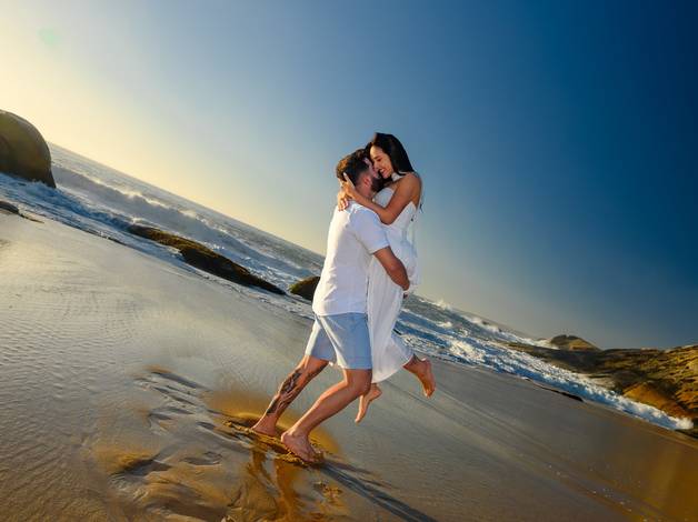 Ensaio Casal - Pré-wedding de Ensaio Pré-Wedding em Balneário Camboriú | Fotografia de Casal na Praia SC