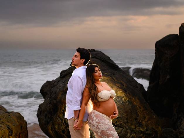 Gestante  de Ensaio Gestante ao Amanhecer na Praia | Balneário Camboriú – SC