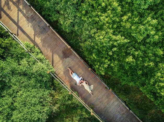 Ensaio Casal - Pré-wedding de Ensaio de Casal na Praia em Itapema – Pré-Wedding no Hotel Blue Sea | SC