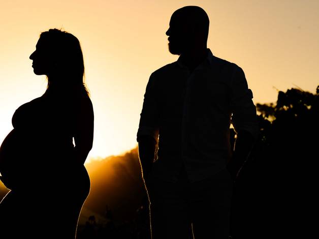 Gestante  de Ensaio Gestante na Praia Brava, Itajaí – Fotografia de Família em SC