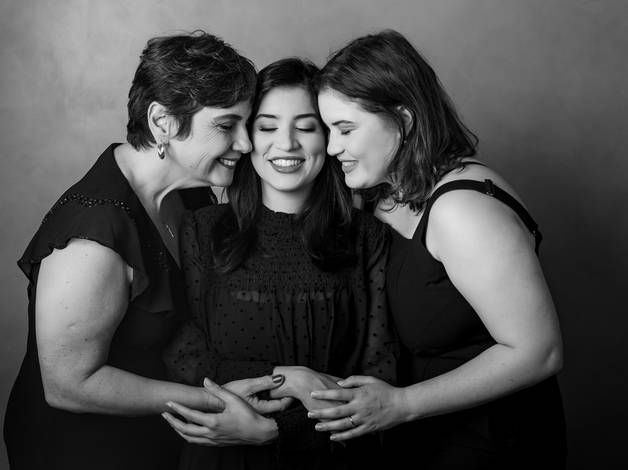 FAMÍLIA de Laura e Família