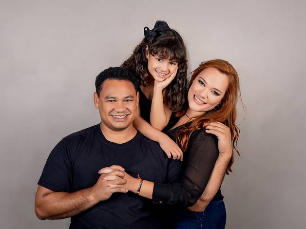 FAMÍLIA de Ramires e família