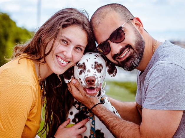 Casal  de Hind, Yanni and Luna