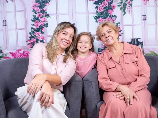 Ensaio Estúdio de LUCIANA | DIA DAS MÃES