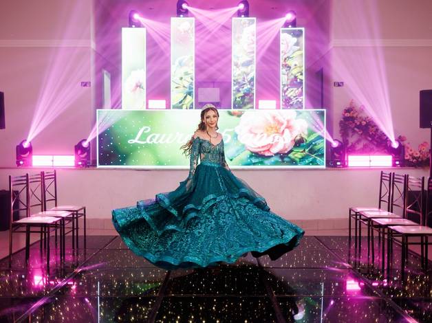 15 Anos de 15 Anos - Laura Rossafa