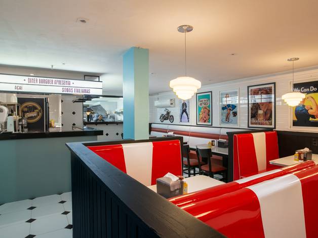 Ambientes de DINER BURGUER