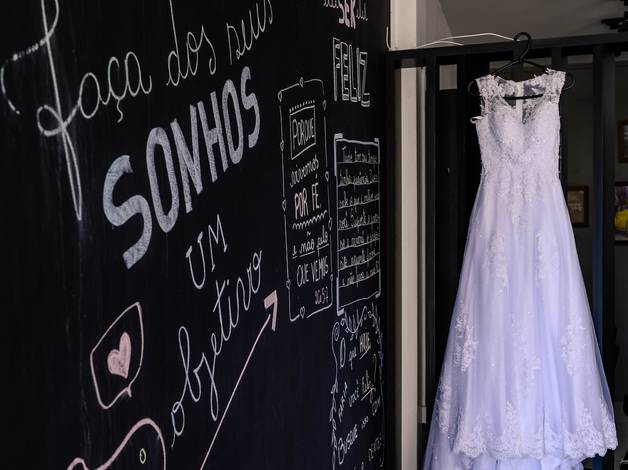 Casamento de Cerimônia externa Giovana e Kauã