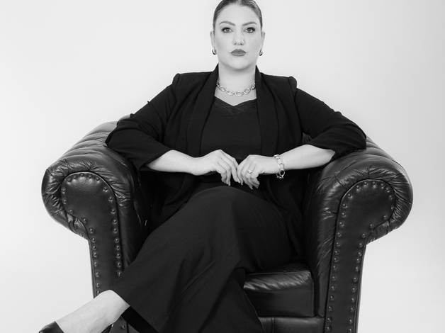 RETRATOS CORPORATIVOS de FLÁVIA GAI