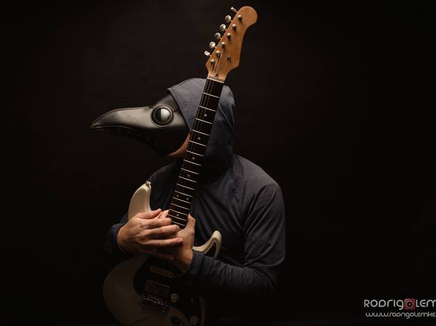 Ensaios de Roberto Faria 