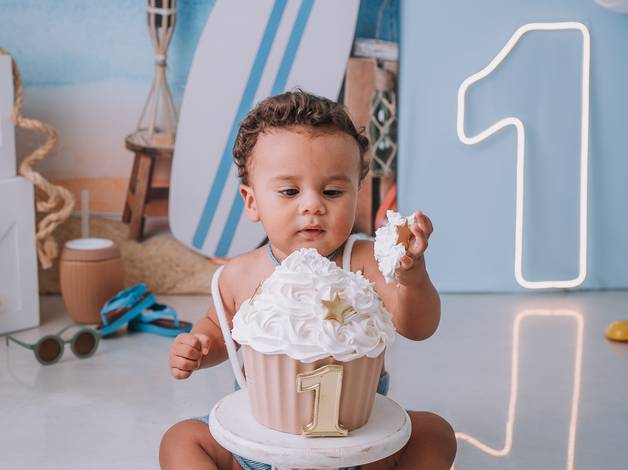 Smash The Cake de Theo - Praia 