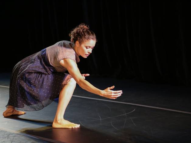 dança/música/teatro  de Jogo de Damas - 2015