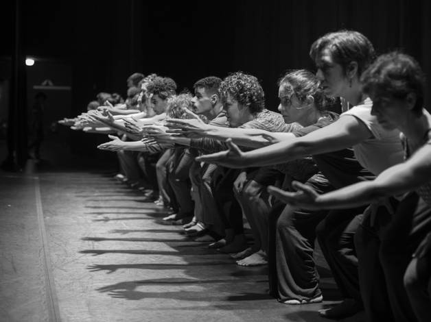 dança/música/teatro  de As histórias que inventamos sobre nós