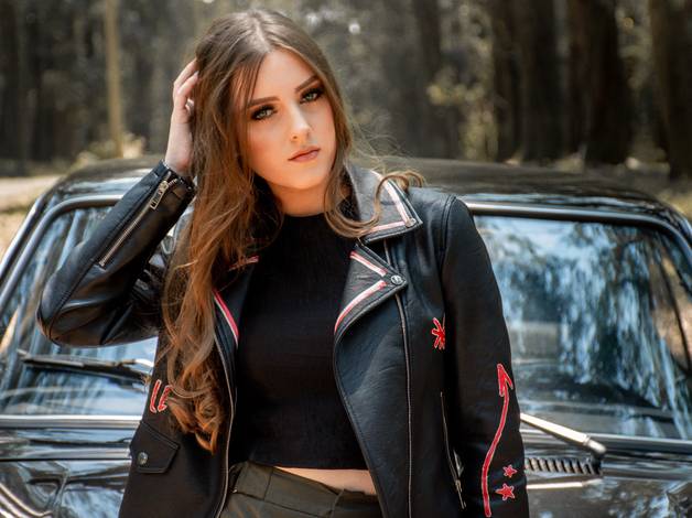 15 Anos de Júlia Caletti