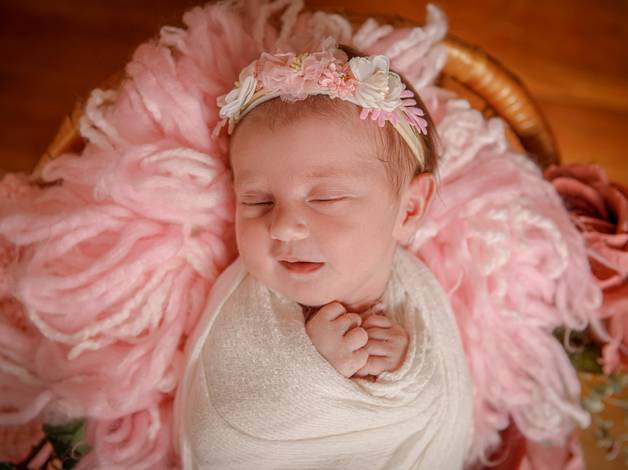 NEWBORN de NEWBORN LETÍCIA