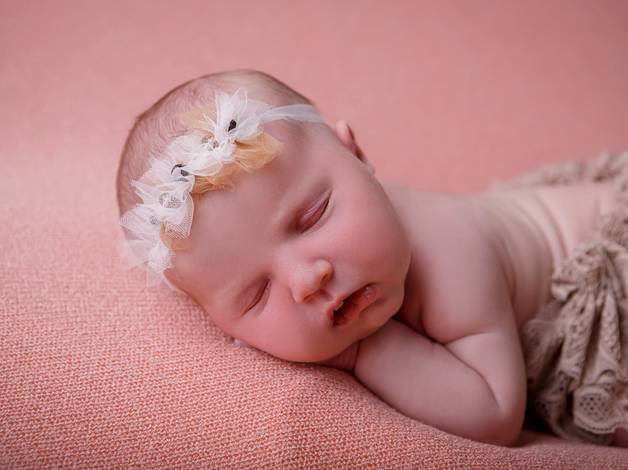 NEWBORN de Neborn luíza
