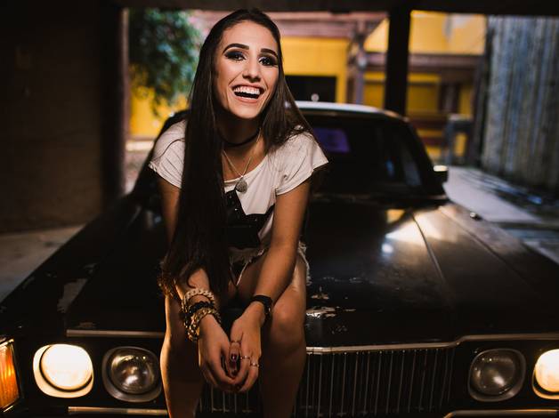 Ensaio de Claudia Dourado