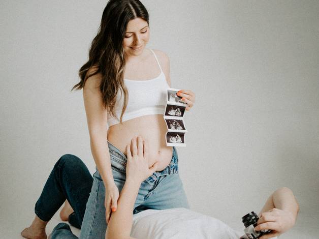 MATERNITY de She's here