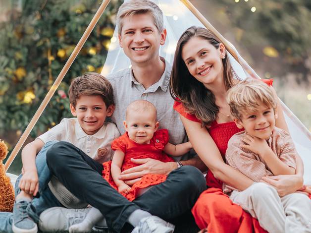 Família de Ensaio de Natal - Laurens, Benjamin e Ellie