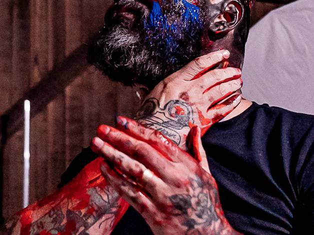 Bastidores de Exposição Fotográfica: O Artista Alyson Carvalho 