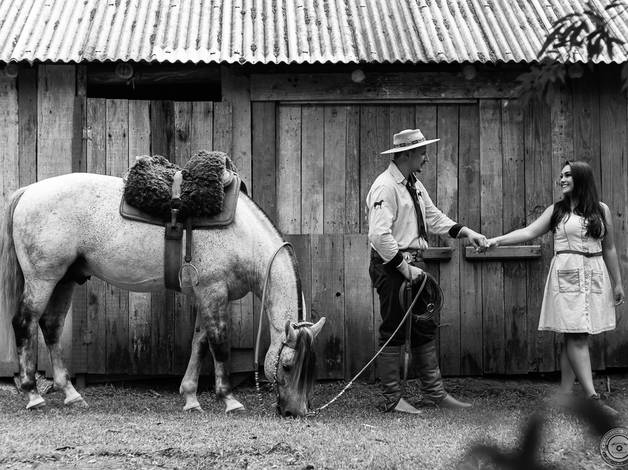 Casal de Ensaio Casal com Cavalo