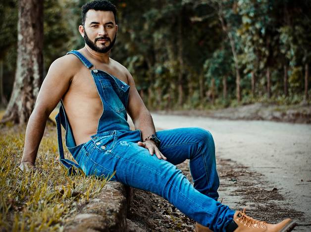  Ensaio Masculino de JJ. Alves