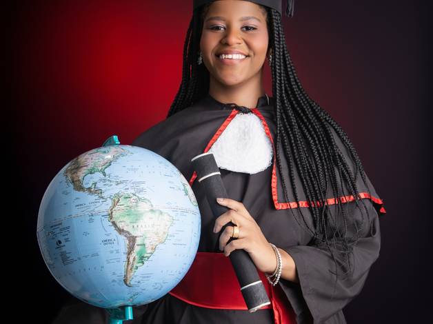 FORMATURA de O MUNDO NAS MÃOS DE QUEM ACREDITOU