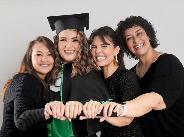 FORMATURA de UMA CONQUISTA QUE FICA  AINDA MAIS ESPECIAL QUANDO É  COMPARTILHADA.