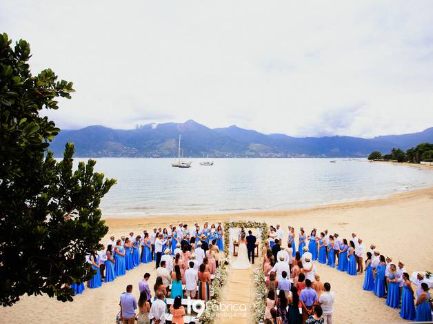 Casamento de Casamento Mari & Arthur - Praia do Arrastão