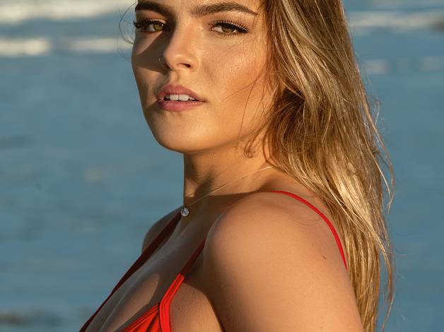 Praia de Projeto Surf Girls - Eduarda Marko 