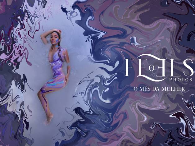 CAPA de CAPA GOD IS A WOMAN