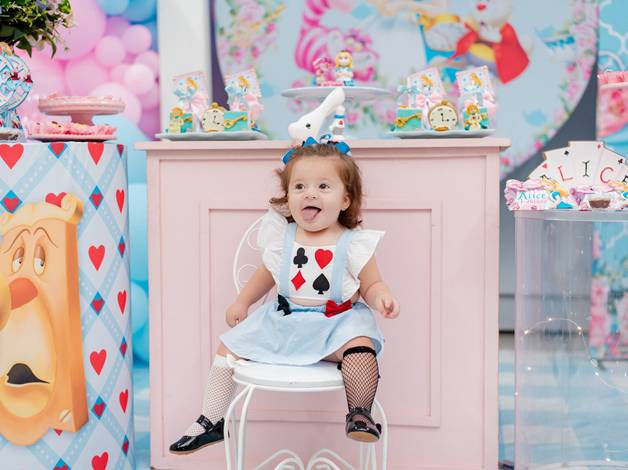 Infantis de Aniversário Infantil Alice 1 aninho