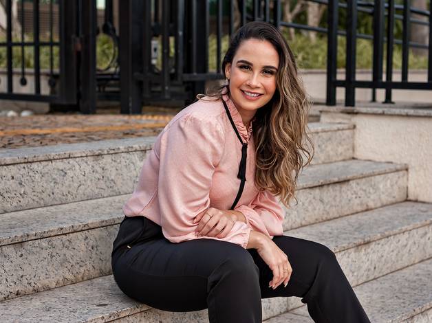 Ensaio Corporativo de Ensaio Nathalia Zozimo