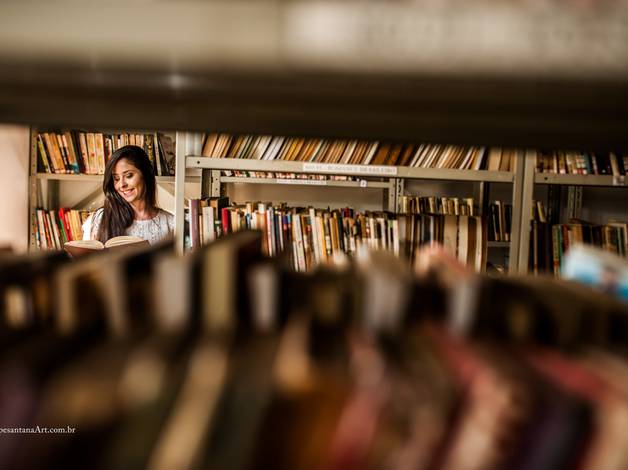 Ensaios de Izabella Vargas Book