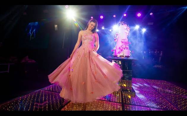 Debutantes de Yana - Trailer