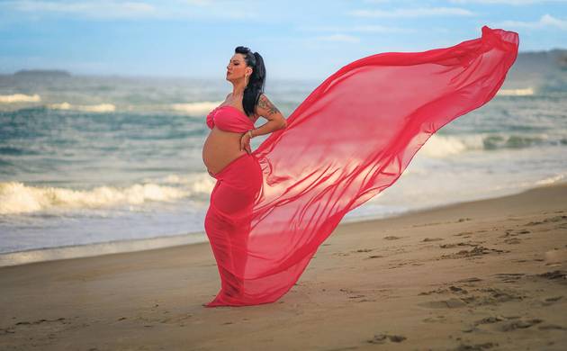 Ensaio Gestante de Ensaio Gestante em Florianópolis com Moto: Amor, Estilo e Emoção em Cada Clique - | Vandi Fotografia