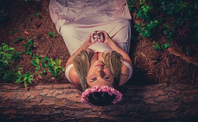 Ensaio Gestante de Ensaio Fotográfico Gestante na Praia do Moçambique Luana