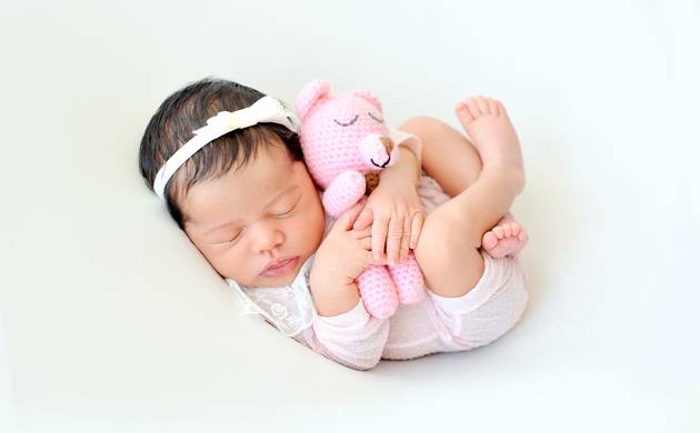 Newborn (Recém-nascido) de Isadora 