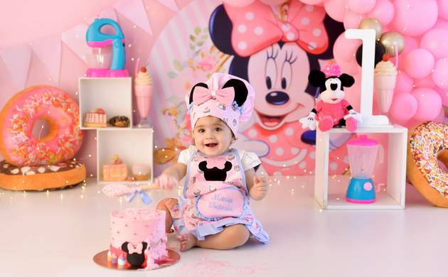 Smash the Cake de Maria Victoria - Tema: Minnie confeiteira
