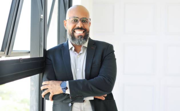 Fotos Corporativas/ Perfil de Jair 