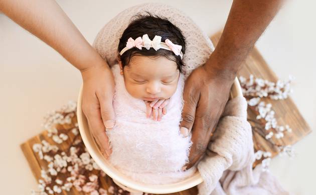 Newborn (Recém-nascido) de Mayte