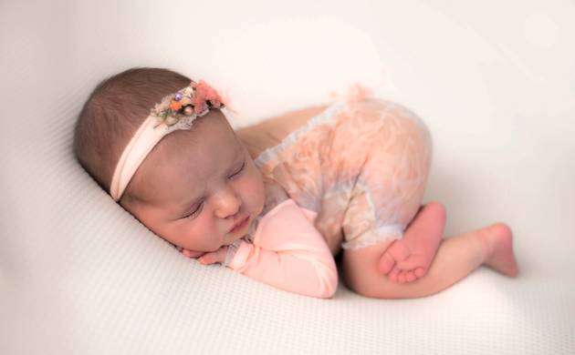 Newborn (Recém-nascido) de Júlia - 12 dias 