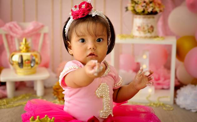 Smash the Cake de Lavínia - Realeza